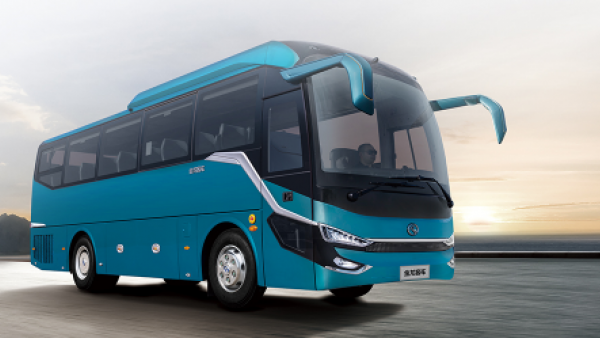 高端旅游、团体出行新方式，金龙捷冠5代打造中巴新标杆