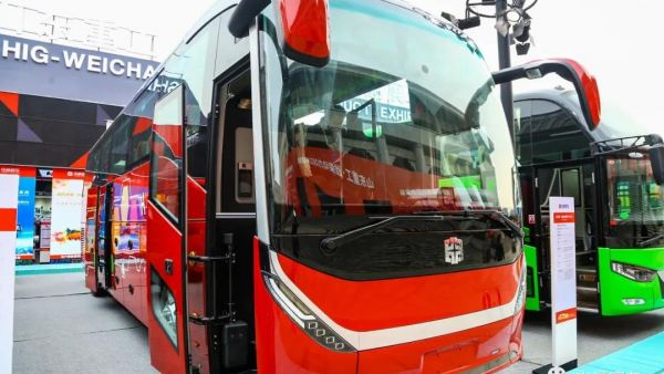中通客车2021商务大会暨超级大巴上市品鉴会成功召开