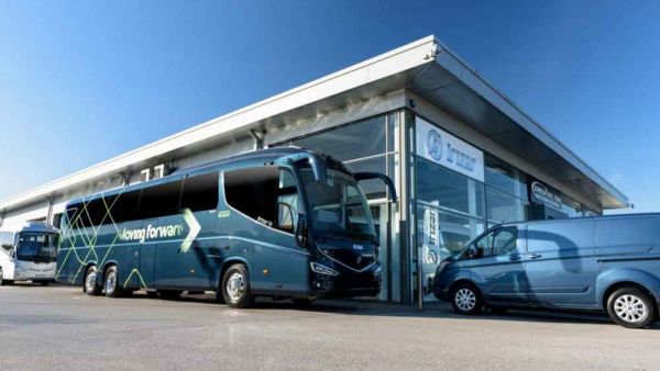 新款解放J6P牵引车亮相，吉利远程LNG重卡实拍，提加一周好文推荐