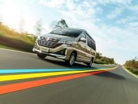 金杯海狮王登陆杭州,华晨雷诺金杯驶入转型快车道