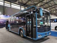 第九届上海国际客车展盛大举行，金龙创新新品“地铁巴士”亮相