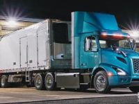 沃尔沃终于出手了，VNR电动重卡明年上市，大头造型你喜欢么？