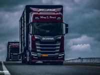 车主改装斯堪尼亚造型惊艳,德龙X6000燃气重卡配置高端,提加一周好文推荐