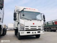 大马力国产发动机，大货箱底盘也更轻了，庆铃新款铃咖轻卡实拍