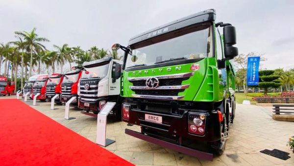 上汽红岩杰狮C６自卸车斩获2020年度口碑大奖