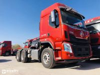 乘龙H5牵引车实拍，国六黄金动力适合多工况，配置扎实性价比还高