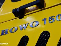 150吨级别的重汽豪沃矿山自卸车来了，配置很强悍，竟还有小卧铺