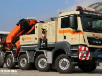 5轴10x8驱动，还可以横向移动，这台曼恩TGS底盘随车吊厉害了！