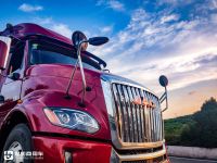 长头卡车跑长途费油吗，视野咋样，保养贵吗？江淮跨越V7长头卡车跟车体验告诉您