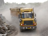 达夫早年产的长头卡车，产量极少，一辆车龄近40年的NTT3300的故事