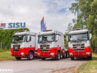 625马力,最大载重300吨,最新交付的西苏Polar Hauler大件牵引车实拍