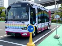 亚星纯电迷你巴士清新来袭 日本名古屋出行新宠儿