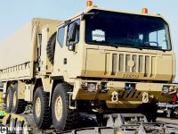 改变的真多，已看不到原车痕迹，卡塔尔订购的依维柯Trakker 8×8军卡实拍