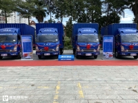 内饰更高端舒适,底盘也更稳定可靠,带您好好看看江淮康铃J5“钢铁侠2022款”