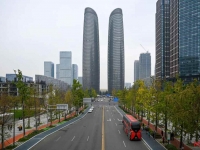 潮玩新选 格力钛脸谱双层巴士创新成都旅游风尚