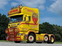 一边是文化一边是噱头 国内外卡车彩绘对比