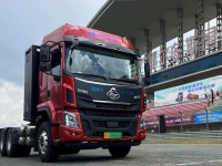 首搭9AT+12.3寸双联屏，“乘用级别轻客”福特全顺V362开启预售