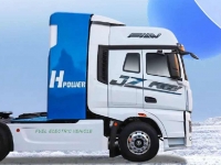 续航突破700km,解放J7燃电牵引亮相!