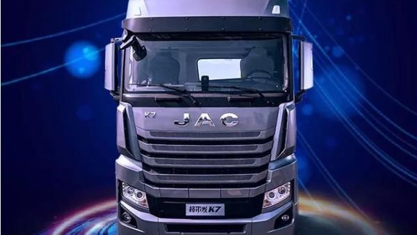 配AMT变速箱的格尔发K7重卡上市,还有车载冰箱,卡友可以出手了