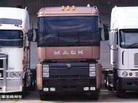 法国雷诺x美国MACK的“混血”卡车，却专供澳大利亚，马克马格农到底是什么鬼?