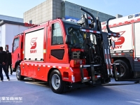 前面轻卡后面叉车，三一打造的这款“双头”消防车有意思，有谁知道它具体用途吗？