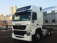 自动档牵引车+中置轴挂车 重汽多款2017新车型曝光
