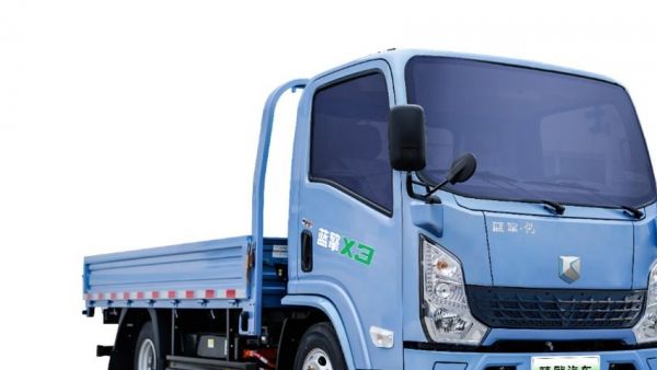 潍柴蓝擎高TCO加持！打造高效快递运输解决方案！