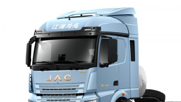 “气”势不凡，省到心安！江淮跨越X5天然气牵引车让资源运输更简单！