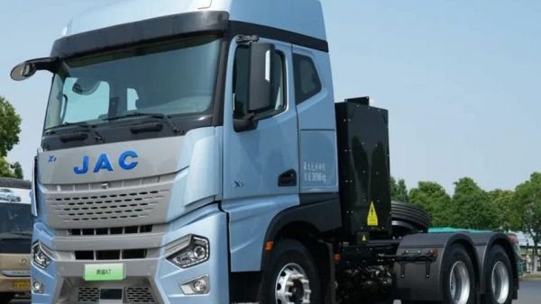 六十一载匠心路，江淮跨越X7新能源重卡开启绿色物流新征程