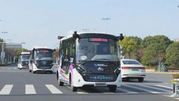 “无人驾驶+绿色环卫”双加持！苏州金龙精彩亮相苏州环卫大会