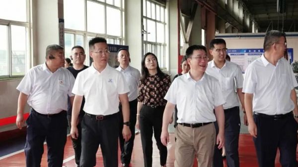 深化银企合作,共启发展新篇!交通银行领导莅临成功汽车参观调研!