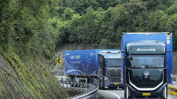 满杯测试 颠簸不倾!欧曼银河全球价值品鉴之旅(混动篇):“稳”入成都