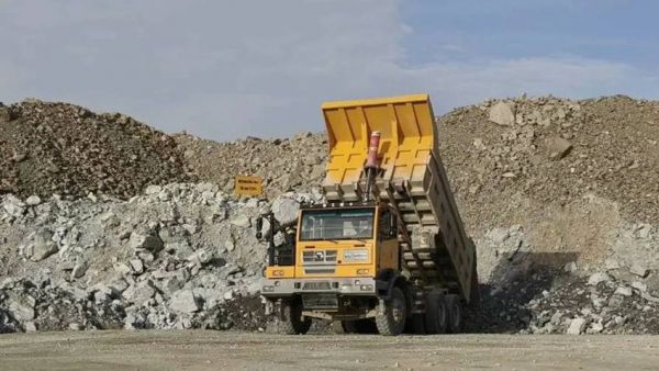 徐工XG90矿卡批量交付哈萨克斯坦