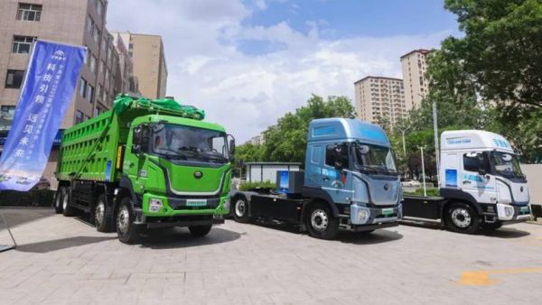 批量签售！宇通重卡2025款新品闪耀长治