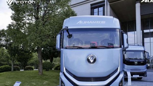 新能源增速跑赢行业！欧曼银河新能源新品上市暨经销商沟通会圆满举办