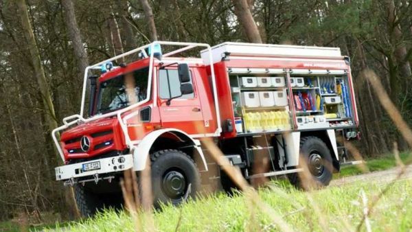 硬核救援：乌尼莫克TLF 3000 和Atego HLF 10即将亮相RETTmobil展