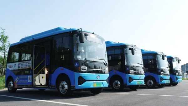 城市脉动,共绘多彩出行新图景