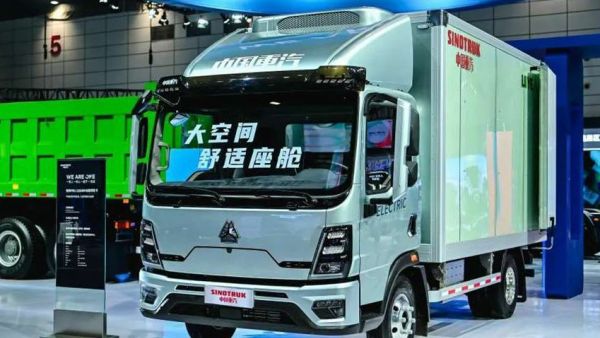 上新丨中国重汽三款纯电新车型震撼来袭!