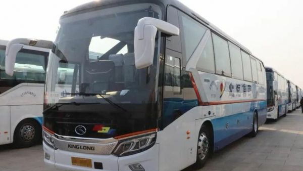 二十五载护航全国两会！“国车”金龙不负使命重托