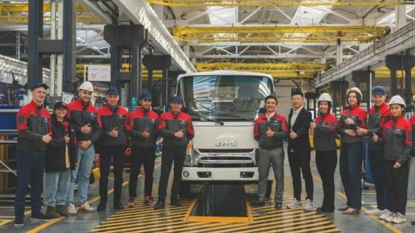 首次!江汽集团哈萨克斯坦市场年度终端实销突破万台