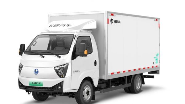 飞碟EF3全能纯电小轻卡满足你的多样式运输需求