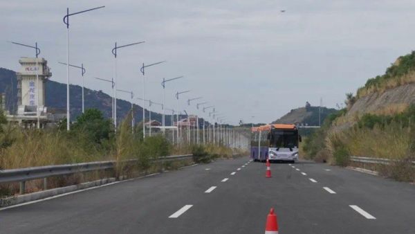从这款18米公交车看金旅如何实现深度定制化开发