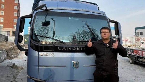 开新能源轻卡跑全国,潍柴蓝擎EHpro纯电轻卡用户“日行千里”不是梦