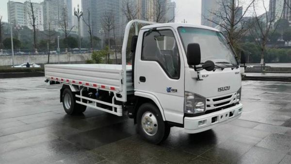 为何庆铃五十铃新100P能稳居轻卡赛道“C”位?