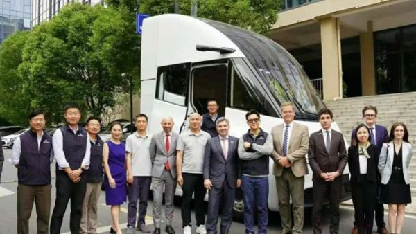 法国驻沪总领事访问苇渡科技，助力新能源重卡加速欧洲交付