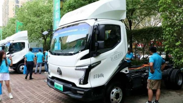 “飞碟漫天飞”正式发布上市,看混动黑科技解锁“致富快车道”!