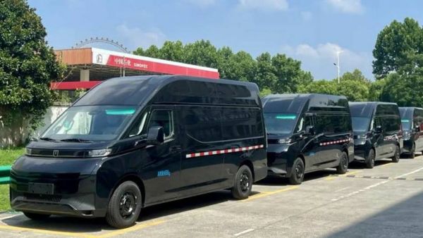 远程超级VAN|首批80台交付头部物流企业,树立绿色物流新标杆!