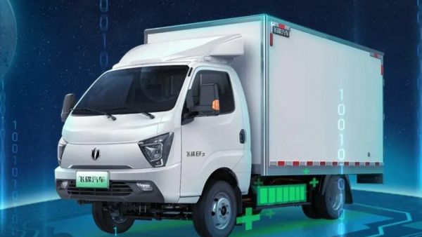 城配运输选什么车?来看这款飞碟EF3“全能纯电小轻卡”
