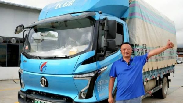 从打工仔到车队队长:杨晓庆与飞碟EW7的“上坡人生”