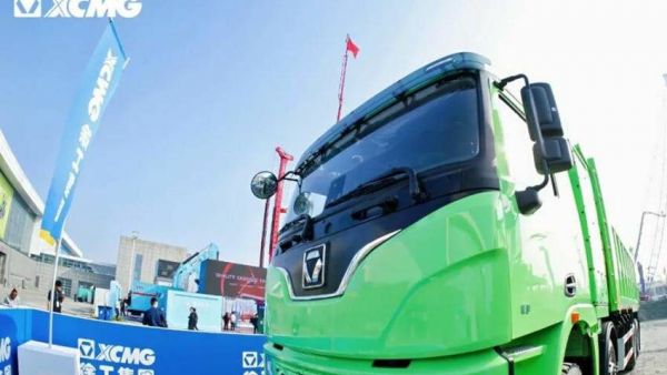 闪耀京城！徐工400度纯电动自卸车登陆BICES 2025